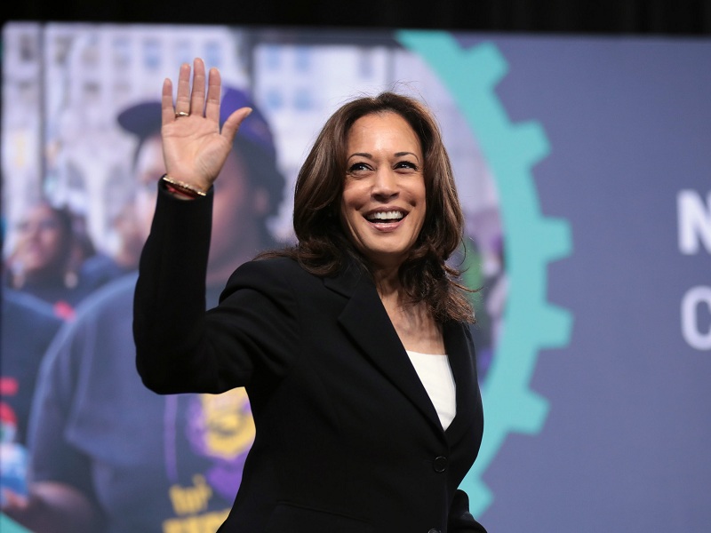 Kamala Harris ruba subito la scena a Biden