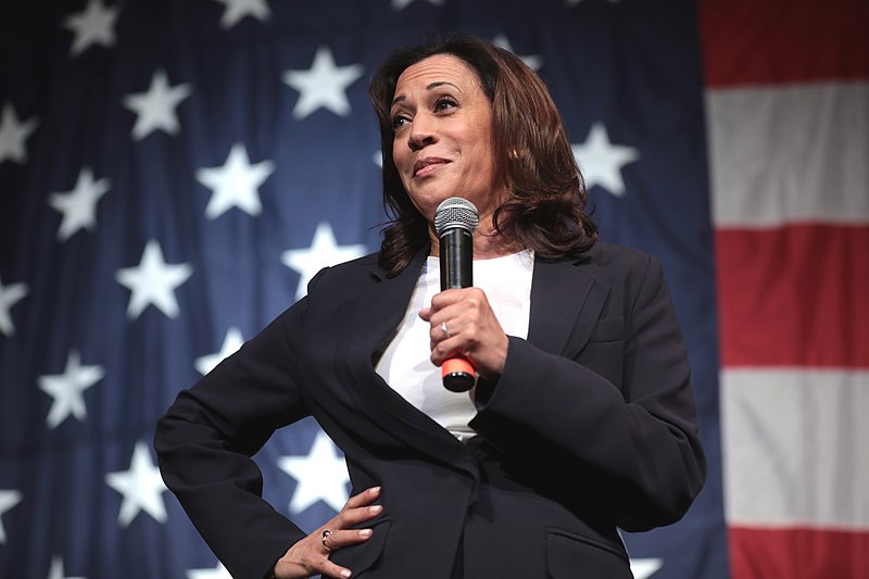 Kamala Harris ruba subito la scena a Biden