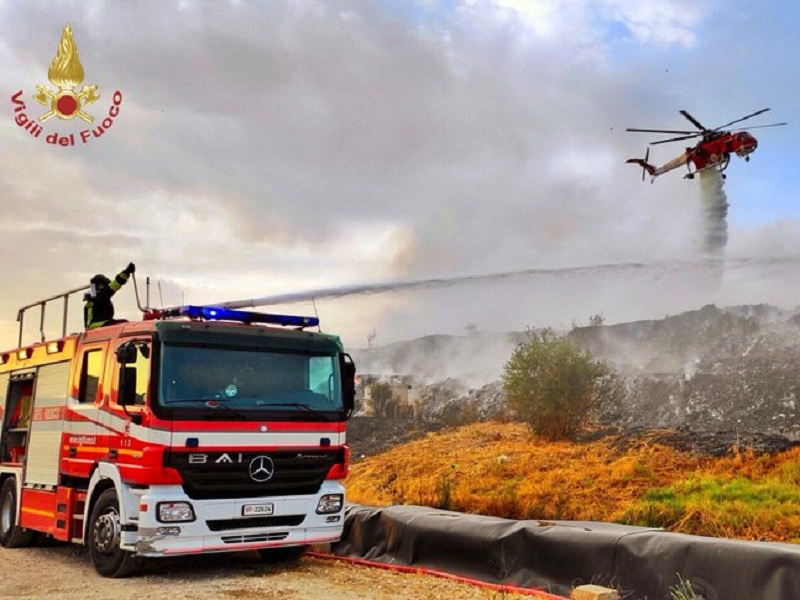 incendi italia calabria