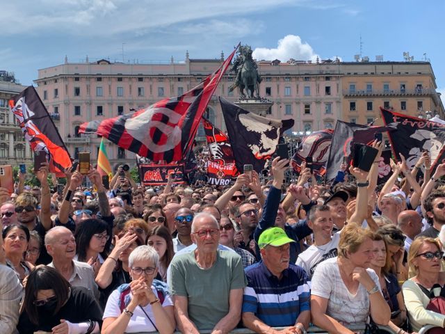 tifosi milan funerale berlusconi