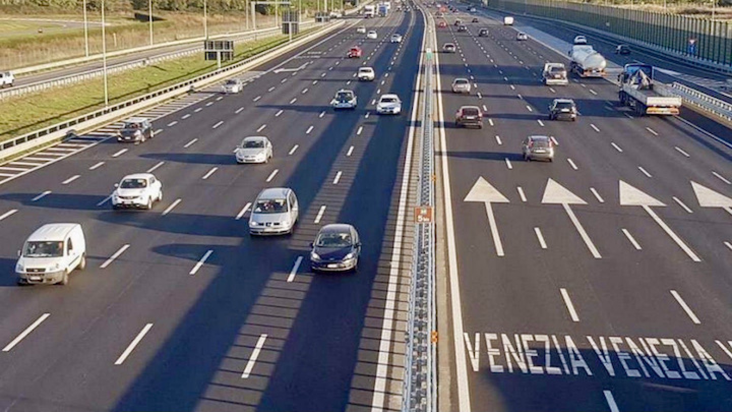 autostrada a8