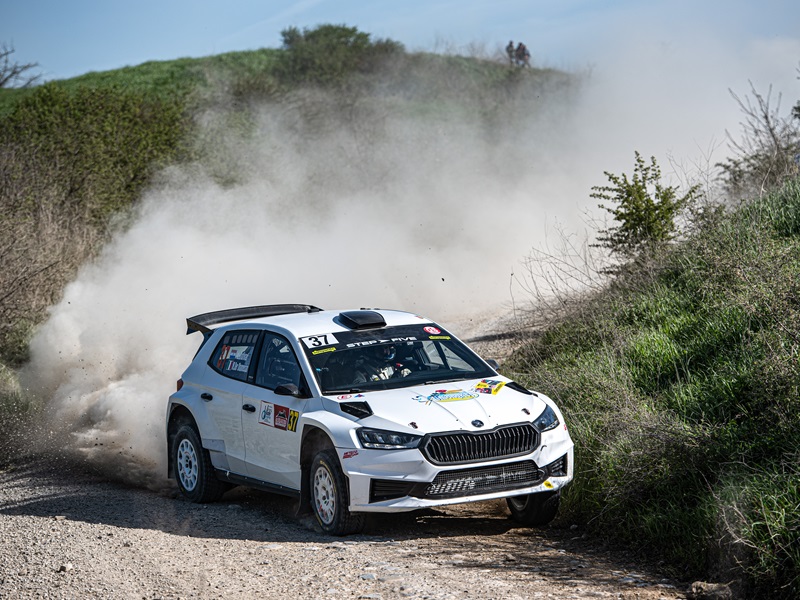 Rally della Val d'Orcia 2024 al fotofinish Zaldivar beffa Tempestini